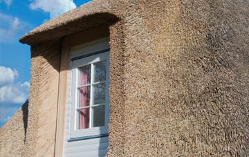 Sausthorpe thatch roof disadvantages